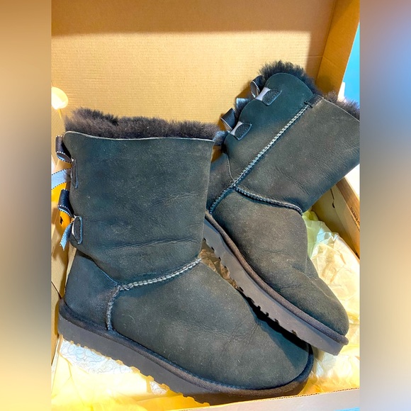 UGG Bailey Bow II Shimmer - Picture 5 of 6